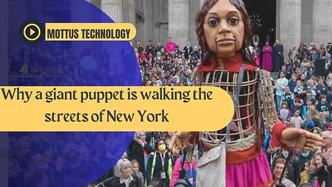 Giant Puppet walk on the street of London