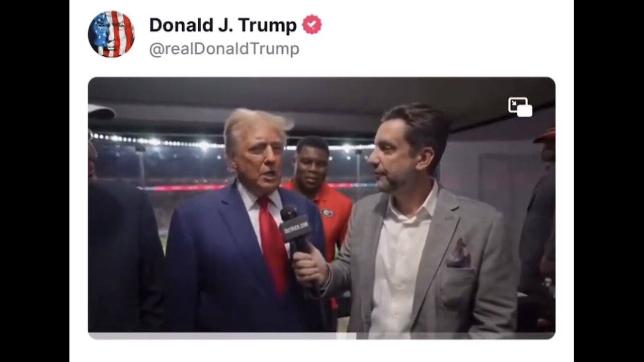 TRUMP❤️🇺🇸🥇🪽ATTENDS ALABAMA🤍🇺🇸🏅🪽 VS. GEORGIA FOOTBALL GAME💙🇺🇸🪽🏅🏟️🏈⭐️