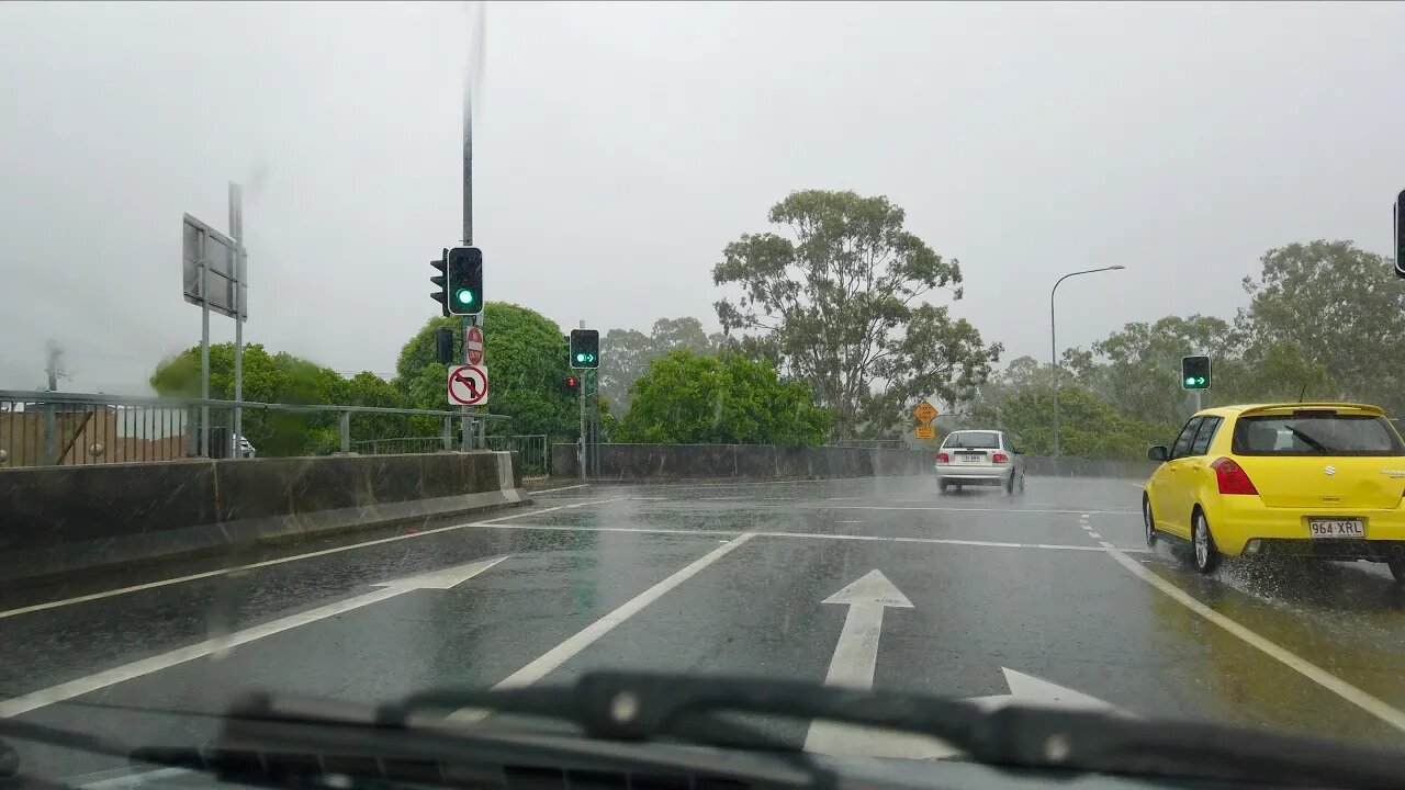 Driving on M1 Motorway through Cyclone || AUSTRALIA