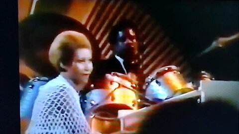 Aretha Franklin 1976 Mr. DJ Live