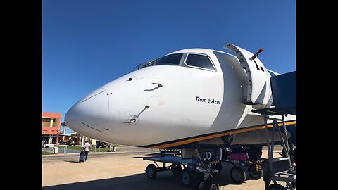 Land, Embraer 190 AZUL Linhas Aéreas