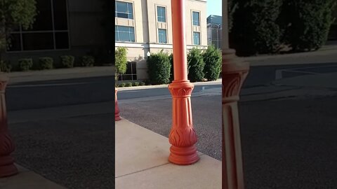 Skateboard #gangstalker puts on a gray sweater THAT quickly!