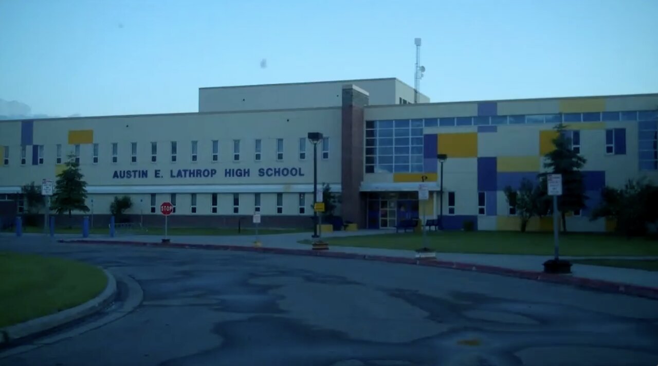 Season 2 , 42nd metal detecting hunt of 2012, Lathrop high school sport fields