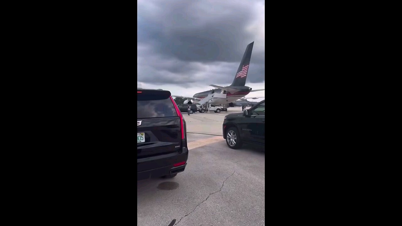 President #Trump arriving in Milwaukee this afternoon ahead of this weeks RNC (July 14, 2024)