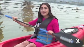 Thousands gather on the Ohio River for the return of Paddlefest