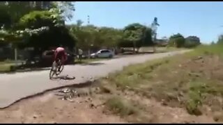 Esse nasceu denovo 😱😱😱 - CUIDADO com a bike meu jovem