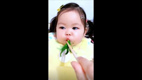 A baby who is not picky about food