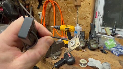 How To Build A 1/2 Wave Dipole