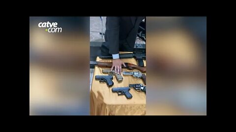 Vídeo mostra pastor ‘abençoando’ armas em igreja de Curitiba