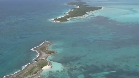 Overhead Soldier Cay, Berry Islands