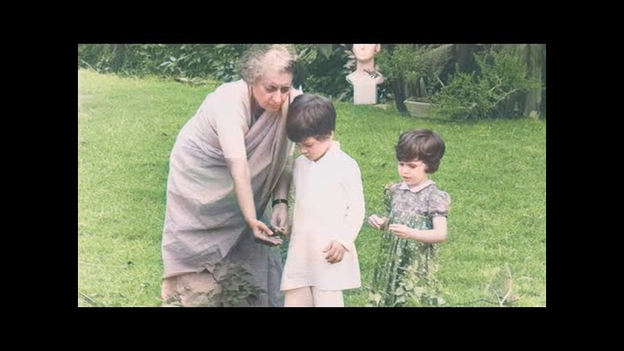 Rare Video of Rahul Gandhi and Priyanka with Indira Gandhi