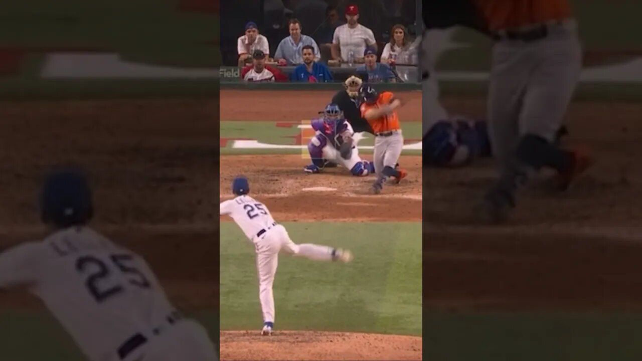 Altuve Nukes a 3 Run Bomb! #sportsbettingpicks #sports #baseball #sportsbettingexpert