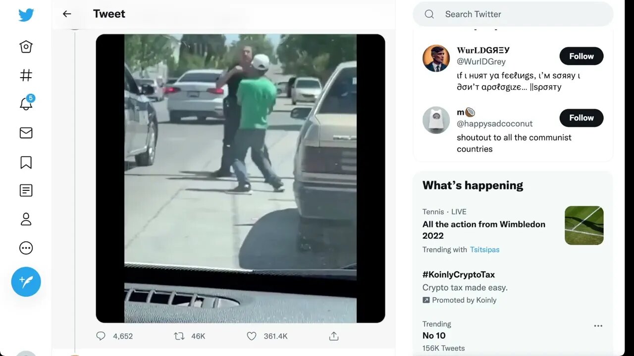 🟨 在道路中間的拳擊比賽🟨