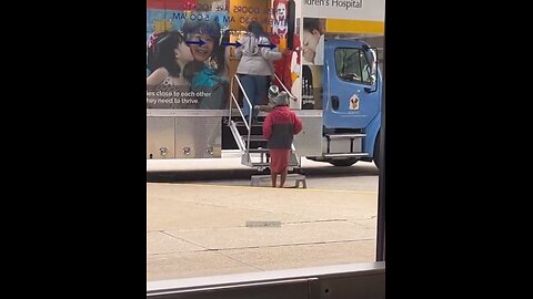 Ronald McDonald Care Mobile that arrives at the Hilton hotel beside the Chicago O’hare airport