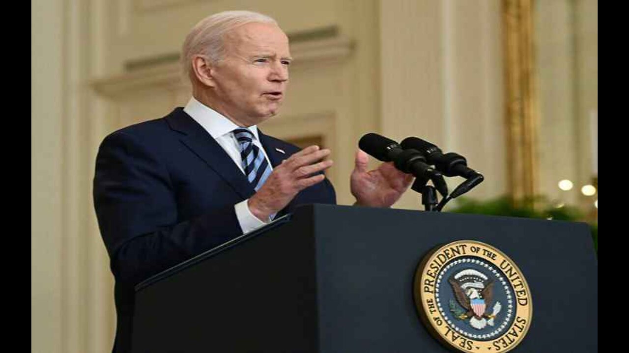 Biden Unveils Sanctions to Turn Putin Into 'Pariah'