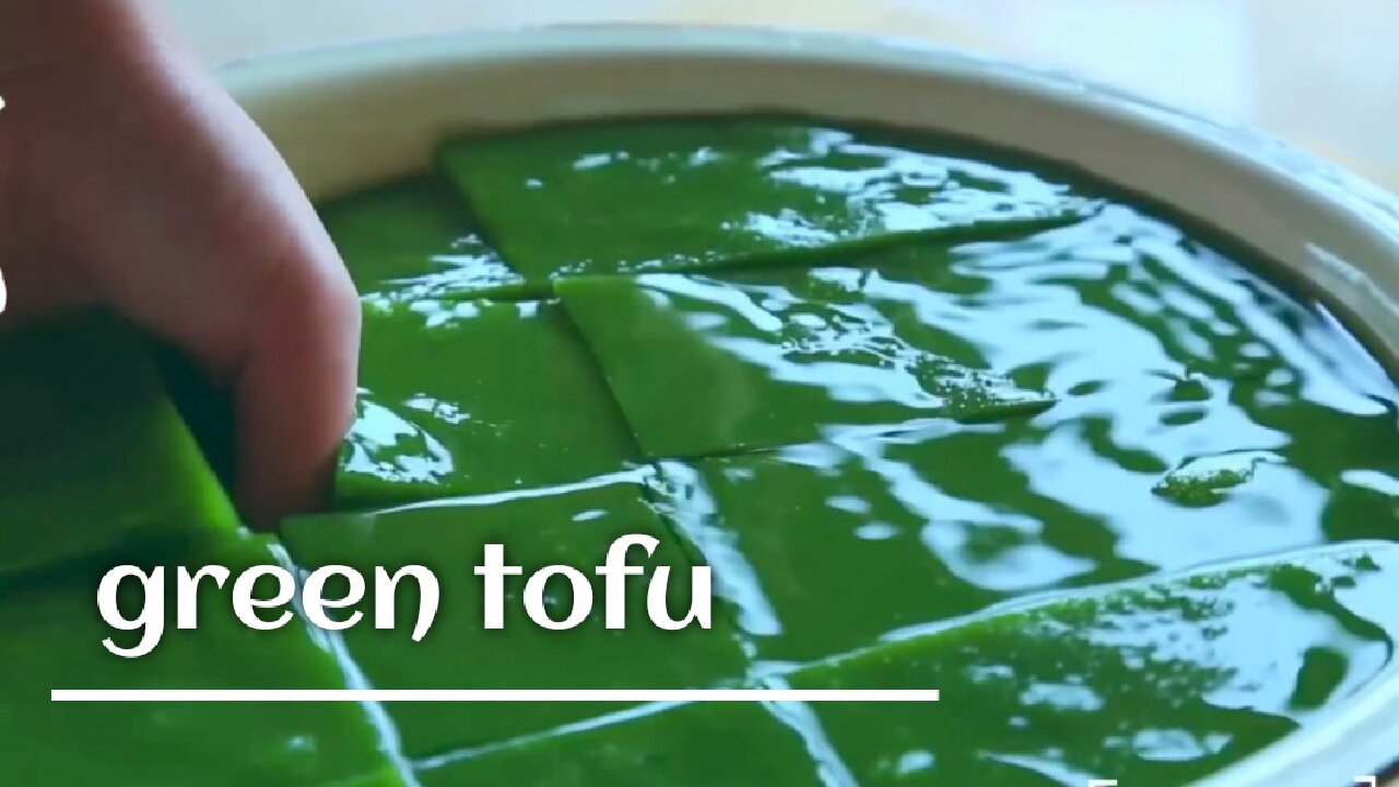 Have you ever experienced fairy tofu, a classic delicacy from ancient times made from leaves?