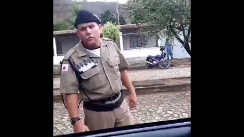 RESPEITA A POLICIA RAPAZ SE NAO VAI FICAR RUIM PRA VOCE AQUI É AUTORIDADE ( MEME ) ( VIRAL ) #shorts