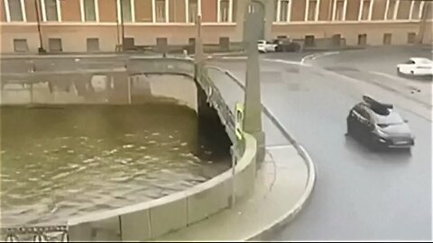 O my god Russian bus in to river killing passenger