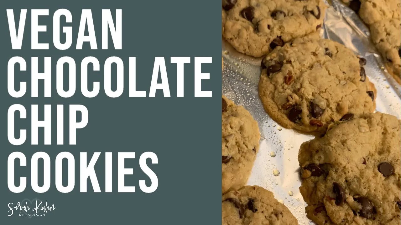 Vegan Chocolate Chip Cookies | #Vegan