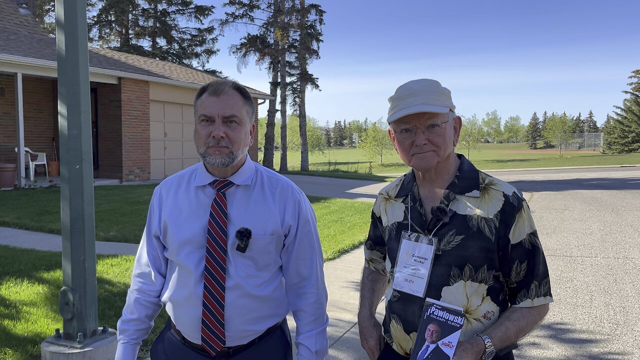 Door knocking in Calgary-Elbow with Canadian hero, Dr. Roger Hodkinson!