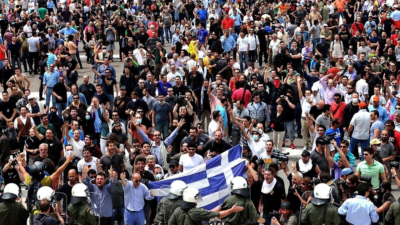 LIVE: Athens / Greece - Labour Day march amid public transport strike - 01.05.2023