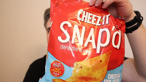 Just A Guy Review: Cheez It Snap'd Cheddar Sour Cream and Onion