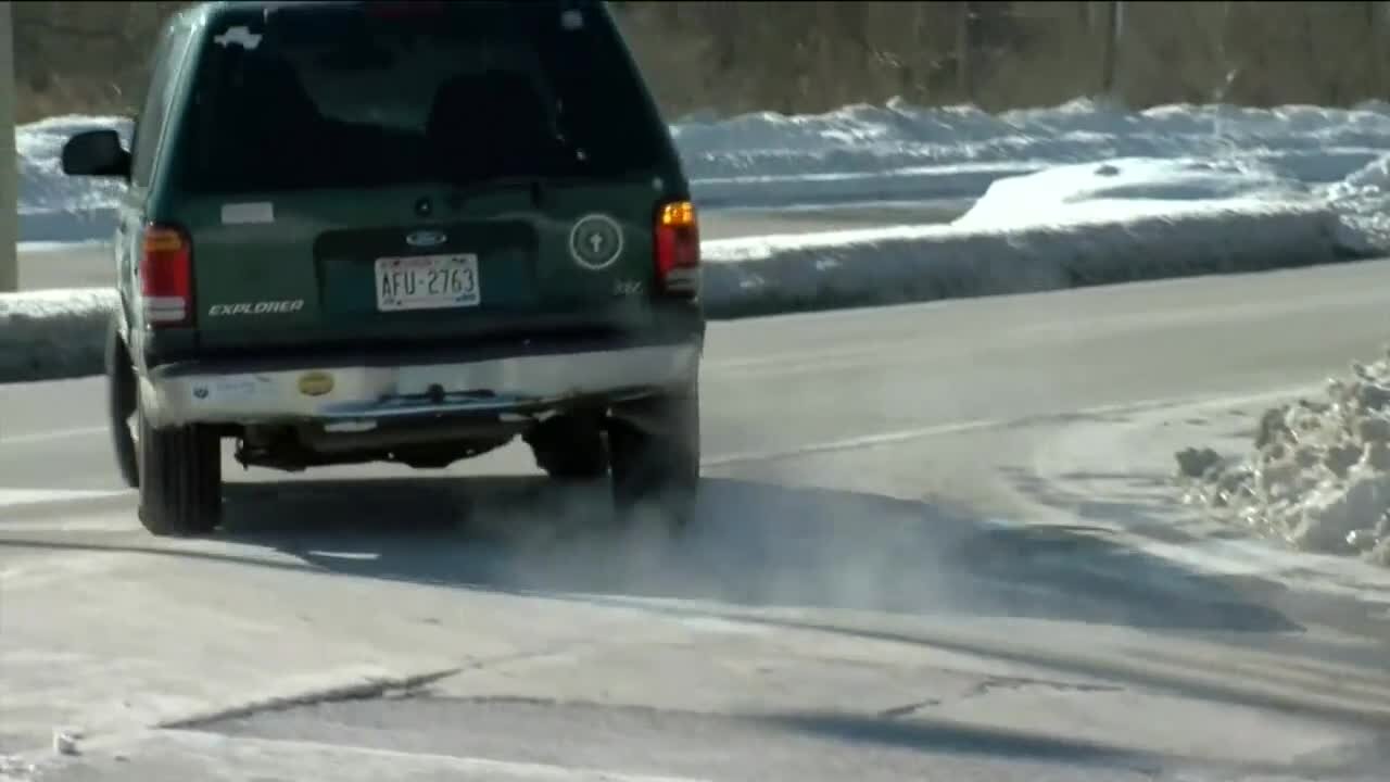 Man threw nails onto Ozaukee Co. roadways because he believed people were following him, complaint says