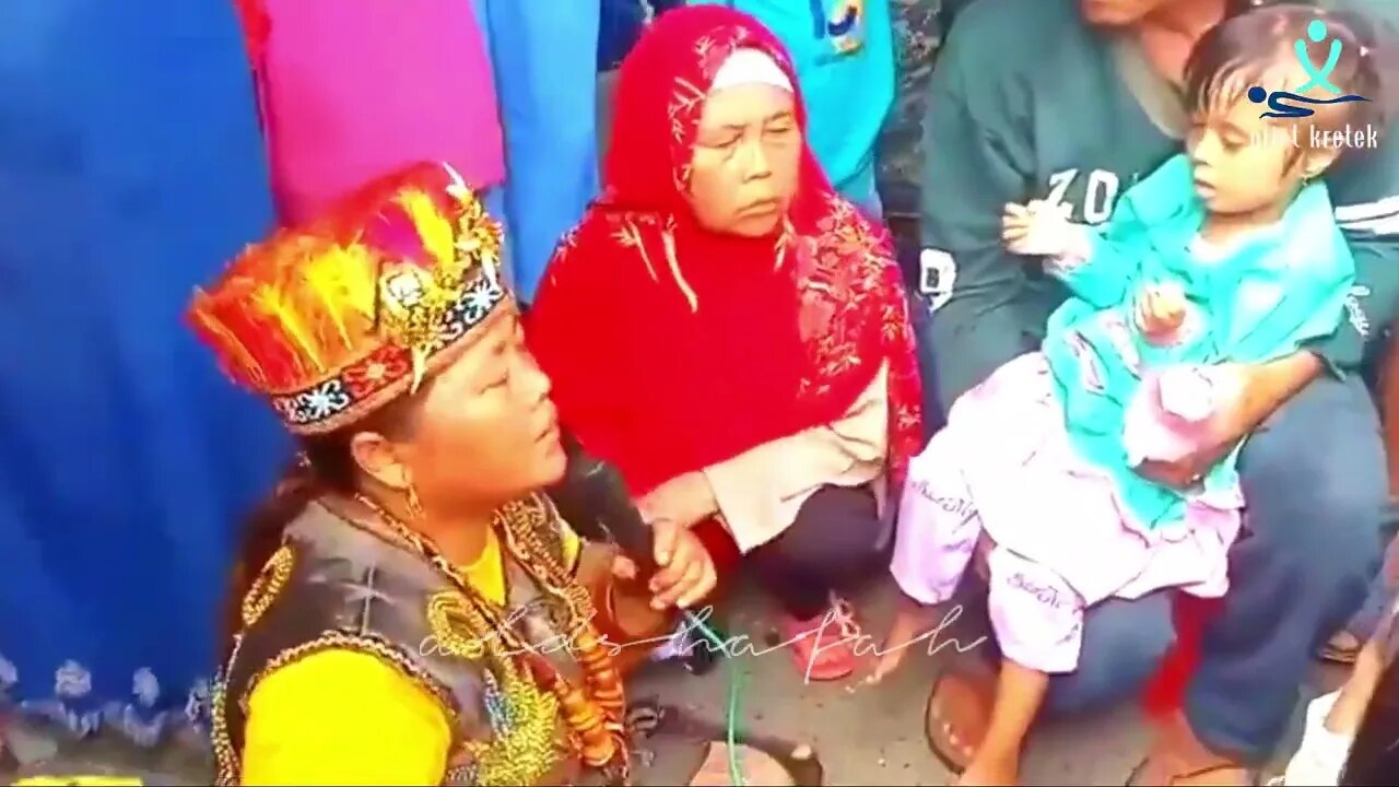 Pengobatan Ibu Ida Dayak | yang penting sembuh dulu "Gratis"