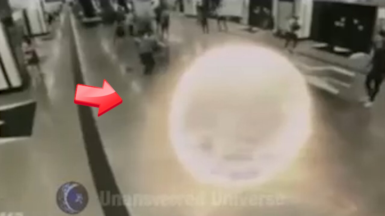 Sudden portal appeared in the middle of the shopping [conspiracy]