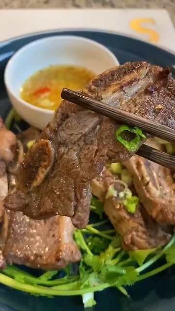 Beef Ribs with Chili Sauce