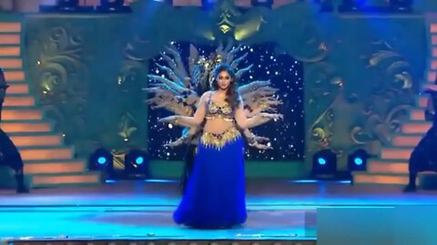 ileana d'cruz |Raske Qamar Song live dance performance