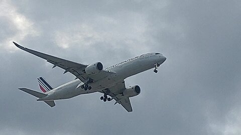 Airbus A350 F-HTYI en provenance de Paris à Fortaleza