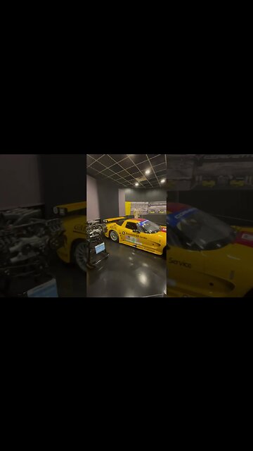 C5-R Corvette Wild Engine Setup at the National Corvette Museum