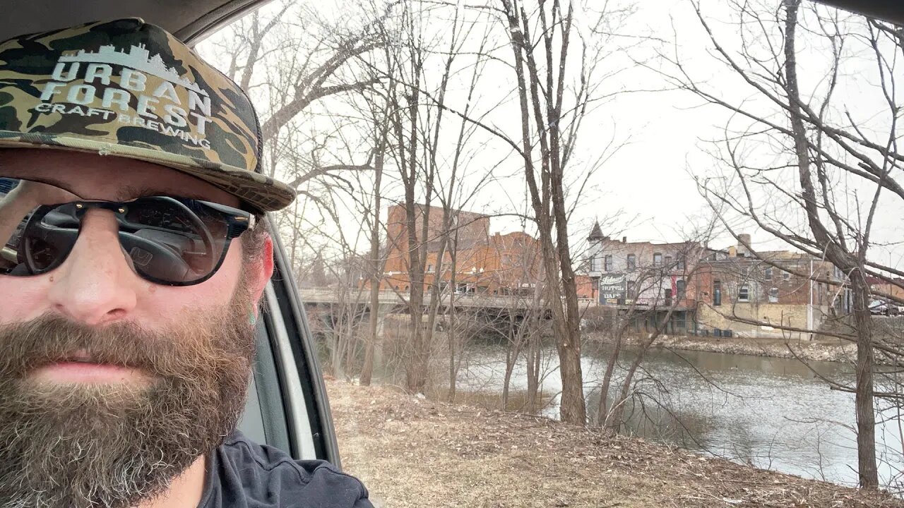 Chill before the #demunjones show!