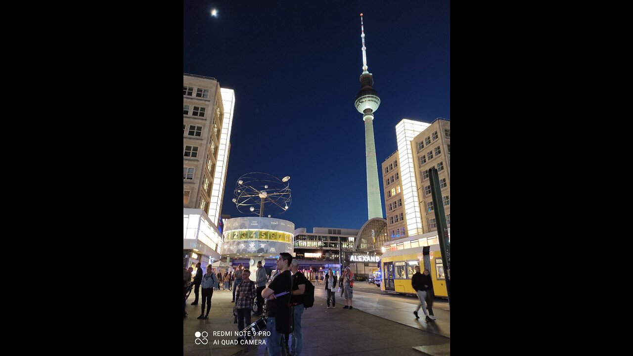 09.05.2022 Alexanderplatz Wir zusammen - Zwischenkundgebung beim Lauterbach