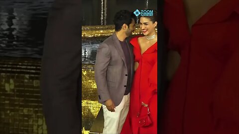 Varun Dhawan, Kriti Sanon MASTI at Nita Ambani Cultural Center Launch