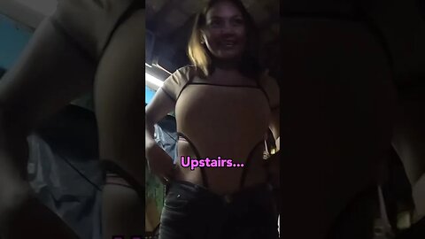 🇵🇭Filipina invites me to her room