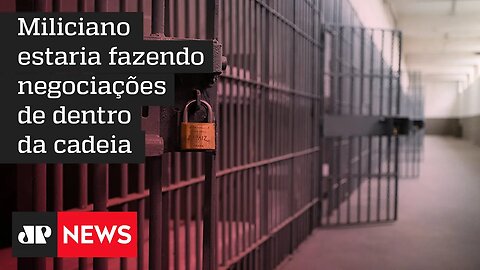 Miliciano usa celular de dentro da cadeia e reclama do sinal de internet na prisão