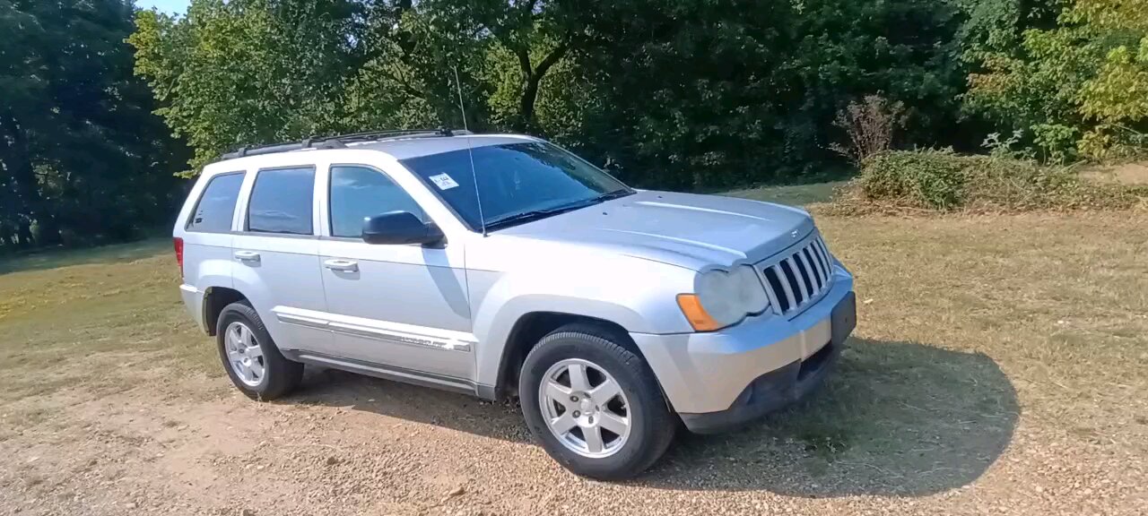 2010 Jeep Cherokee Laredo