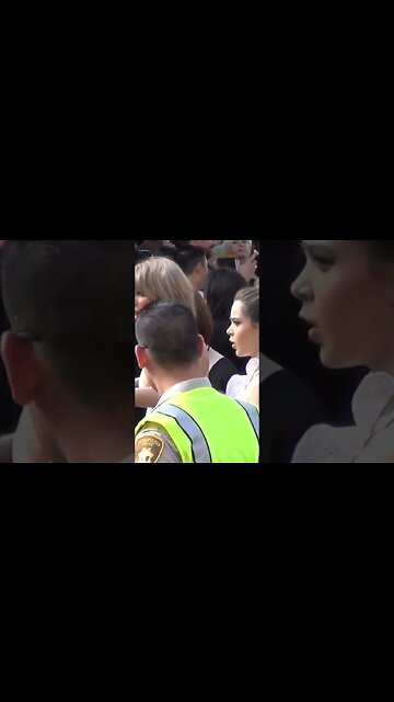 Fan go crazy for Taylor Swift