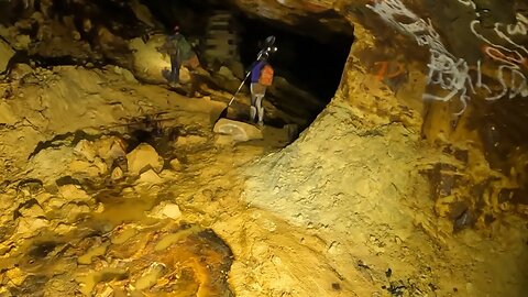Toxic Sulfur Gas Filled Mine
