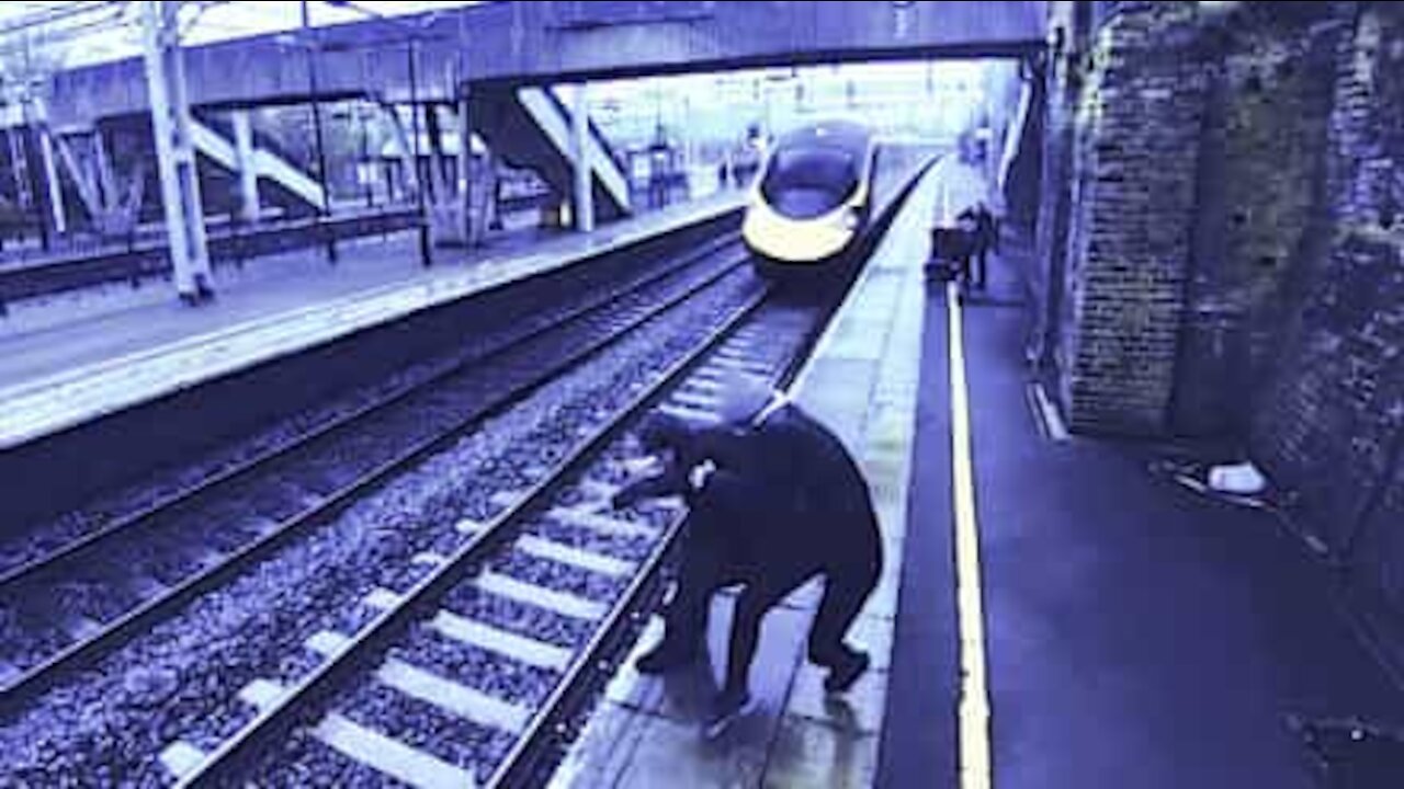 Un eroina impedisce la tragedia alla stazione