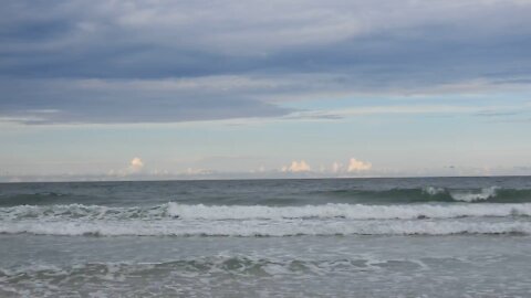 Ocean time lapse with an intruder