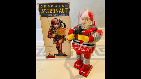 Why did I pay nearly double for this Cragstan astronaut ? 🤔