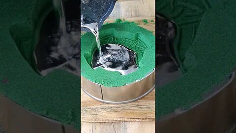 Watch Metal Casting Smelting on Kinetic Sand #shorts #cool #shortsindia