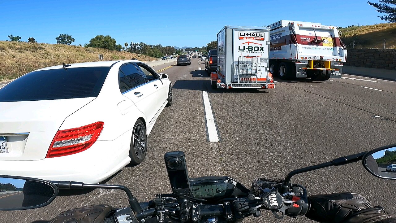 Biker 🏍️ close call🫣 with Mercedes Benz