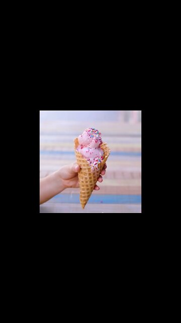 Waffle cone with sprinkles | @westfieldsouthcenter on IG 🍧🍨 #shorts