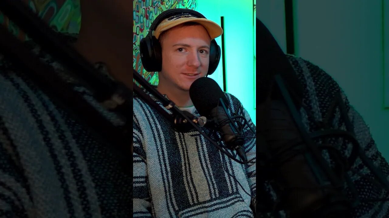 I think they are gay - Very Serious Podcast Clips
