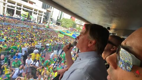BRASILIEN REDE PRÄSIDENT BOLSONARO - MARKUS HAINTZ UND VICKY RICHTER AUS NÄCHSTER NÄHE GEFILMT 2