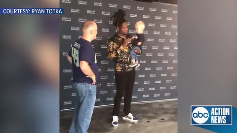 Shaquem Griffin shares sweet connection with young Seahawks fan during meet-and-greet